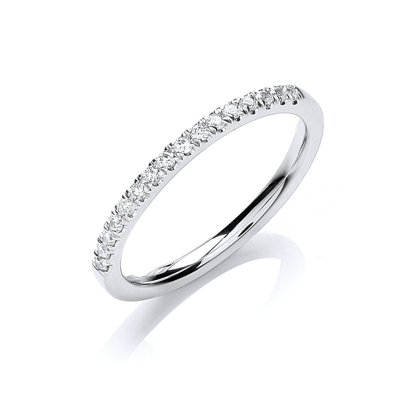 18ct White Gold half ET Diamond 0.15ct Ring - No Certificate