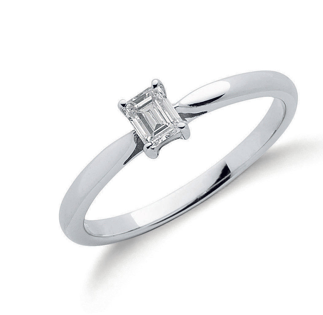 18ct White Gold 0.25ct Emerald Cut Diamond Engagement Ring
