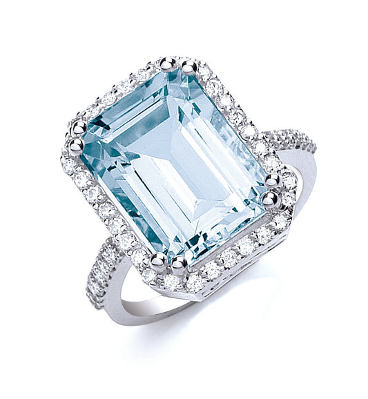 18ct White Gold 0.40ct Diamond & 6.25ct Aquamarine Ring